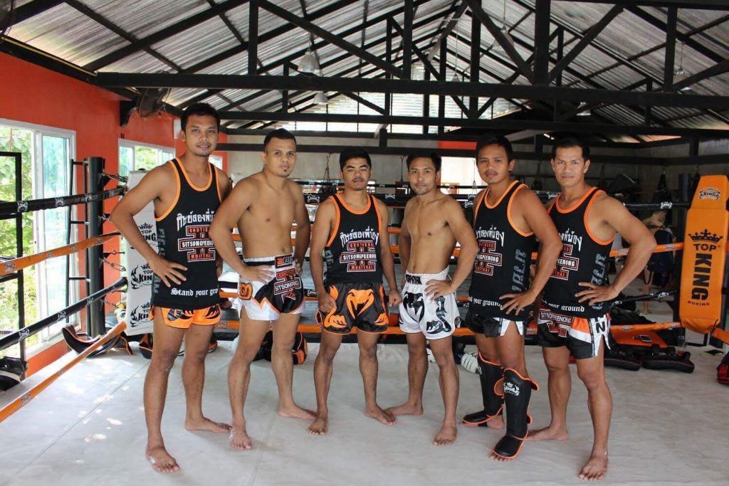 Enjoy you first Muay Thai lesson in Phuket Thailand | Revolution Gym Phuket